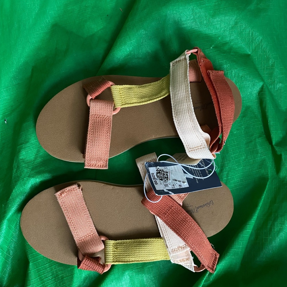 New Brand New sandals